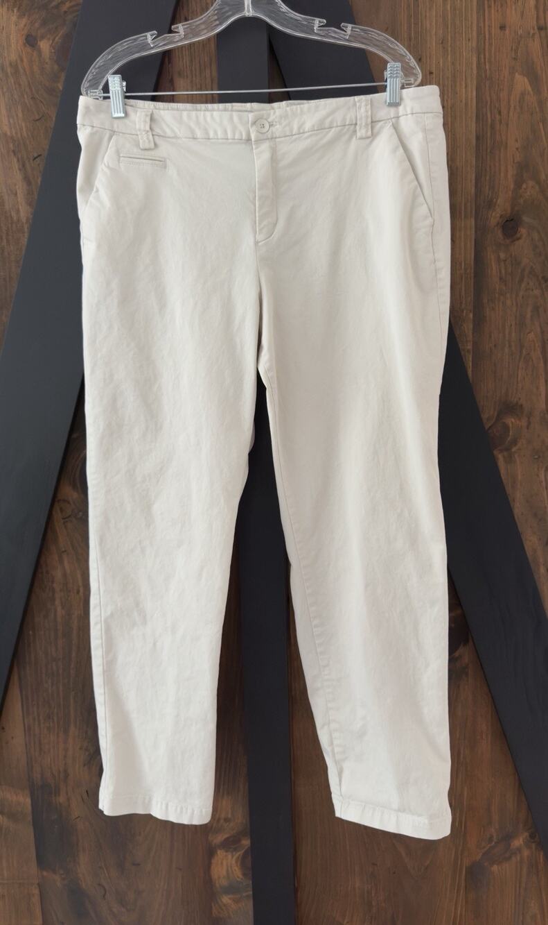 Women’s Khakis By Gap Very Light Tan 36x28 Size 14